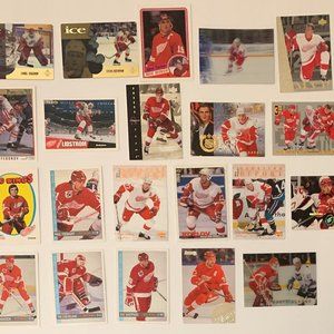 Detroit Red Wings Vintage NHL Hockey Cards - Lot of 21 w/ Yzerman, Fedorov